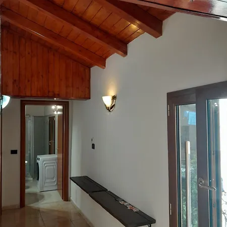 Airport Station Apartamento *